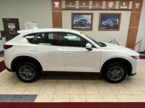 Used 2018 MAZDA CX-5 Sport FWD image 3