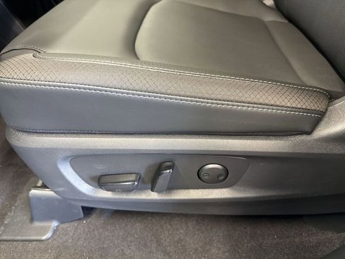 New 2026 Nissan Pathfinder SL AWD/4WD image 14