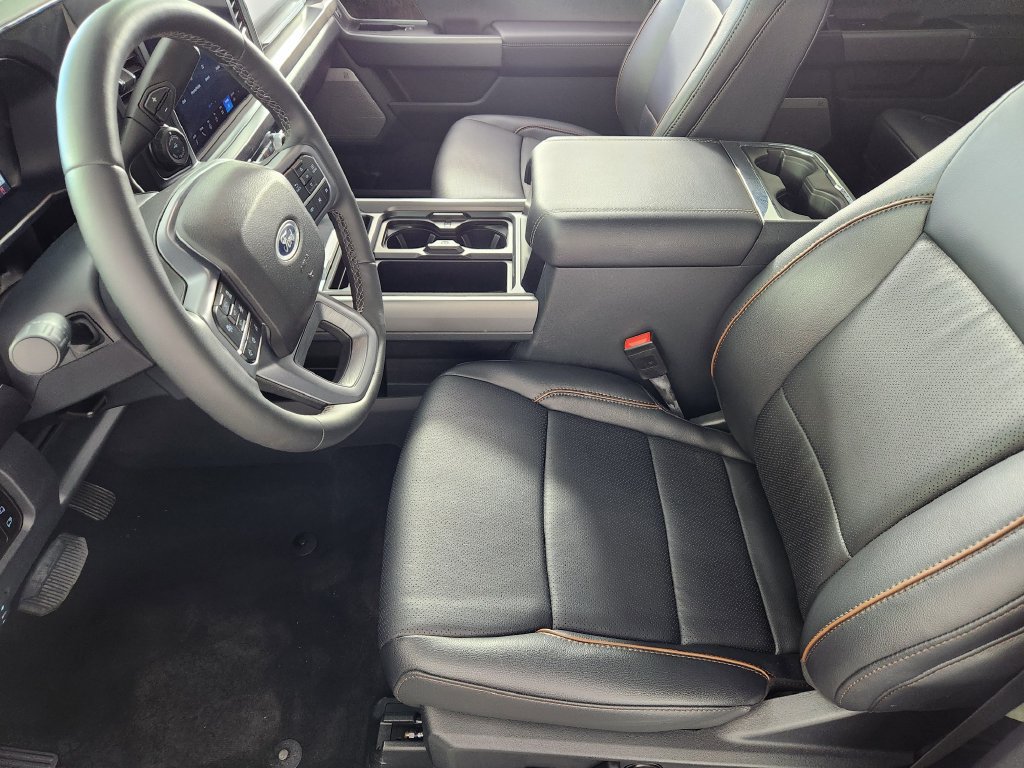 Used 2026 Ford F250 Lariat w/ Black Appearance Package AWD/4WD image 12
