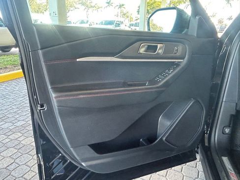 Certified 2025 Ford Explorer ST-Line image 35