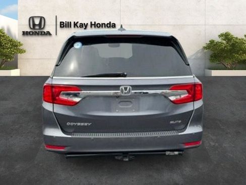 Used 2018 Honda Odyssey Elite image 3