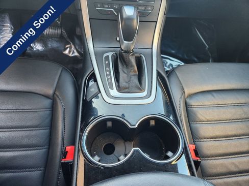 Used 2018 Ford Edge SEL w/ Equipment Group 201A FWD image 15