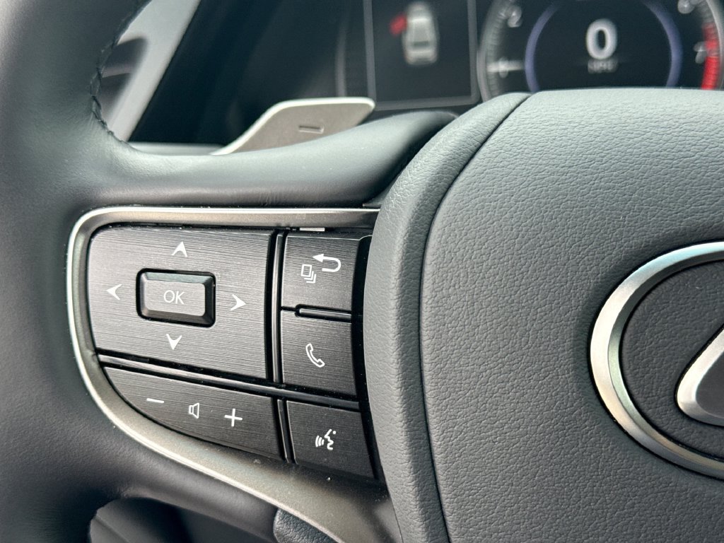 Used 2025 Lexus ES 350 w/ Premium Package FWD image 26