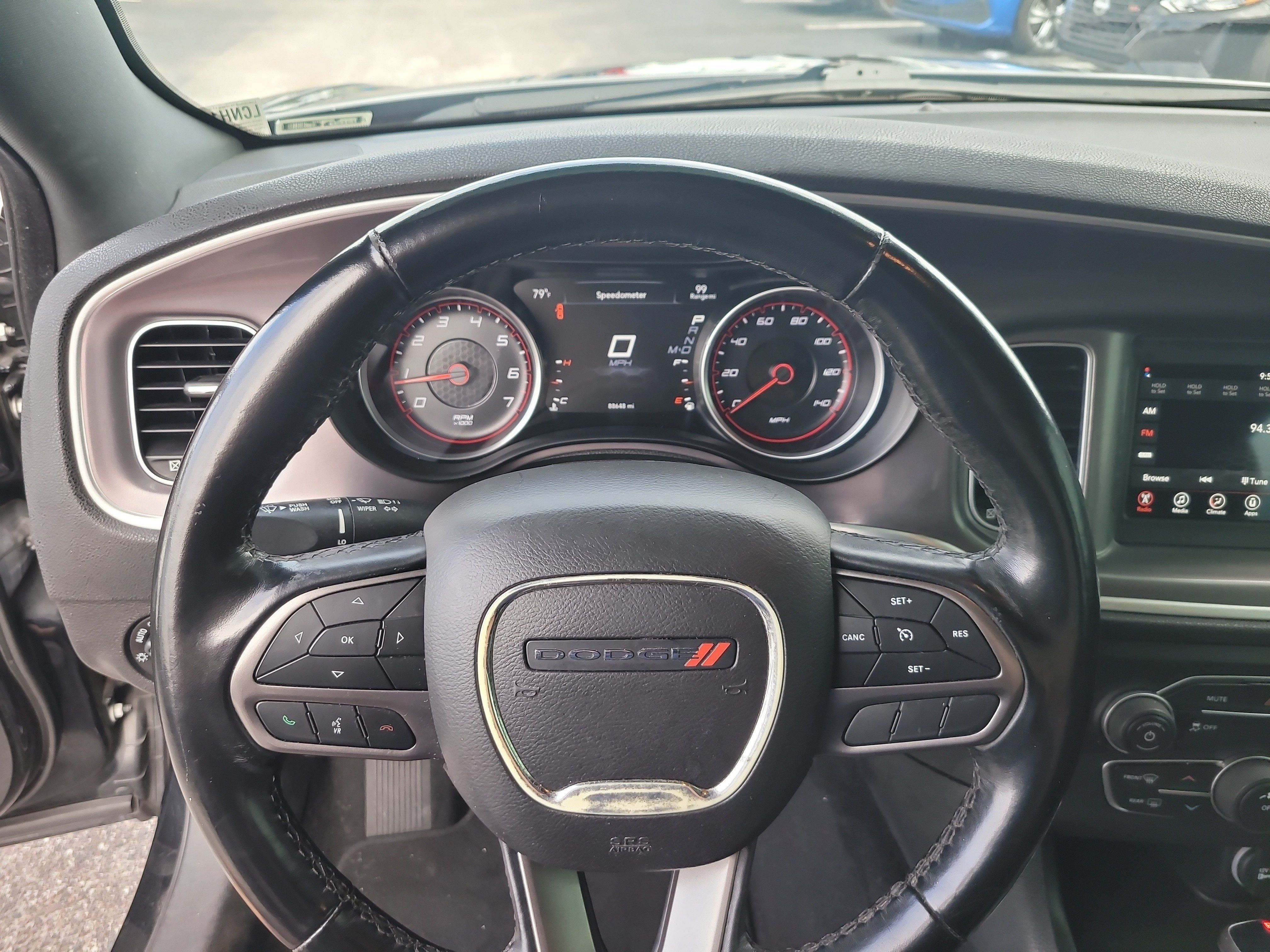 Used 2022 Dodge Charger SXT w/ Leather Interior Group RWD image 27