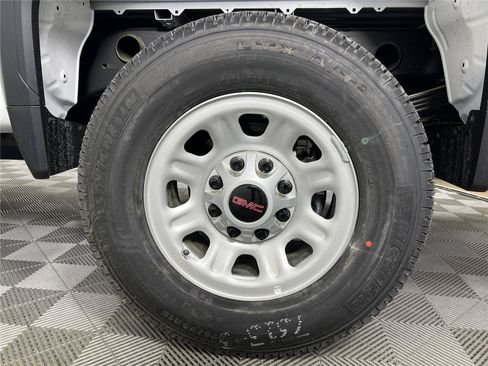 New 2026 GMC Sierra 2500 Pro w/ 1SA Pro Safety Plus Package AWD/4WD image 14