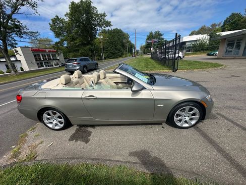 Used 2007 BMW 335i Convertible image 22
