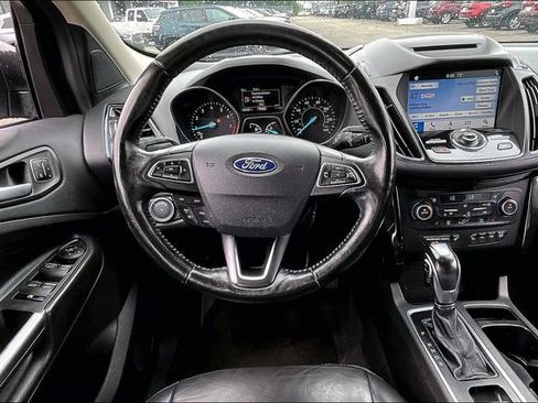 Used 2018 Ford Escape Titanium AWD/4WD image 8