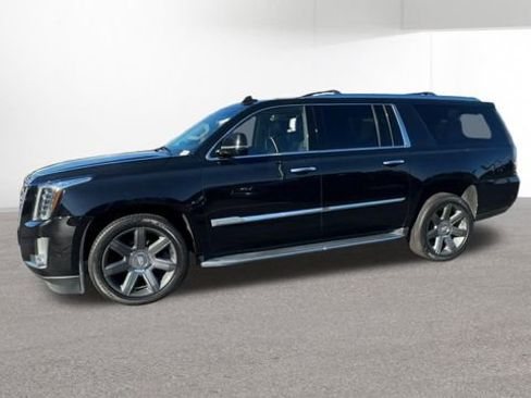 Used 2020 Cadillac Escalade ESV Luxury image 4