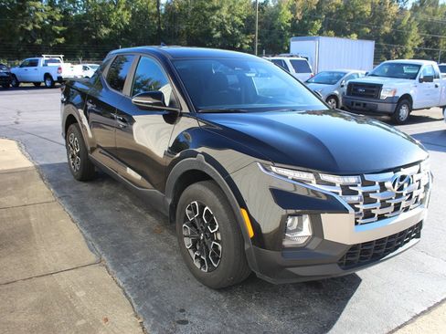 Used 2022 Hyundai Santa Cruz SEL image 2