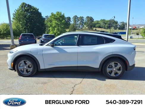 Used 2023 Ford Mustang Mach-E Select w/ Comfort Package Lite AWD/4WD image 8