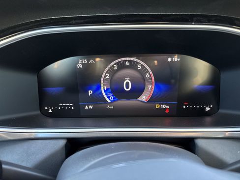 New 2026 Volkswagen Taos SE image 16