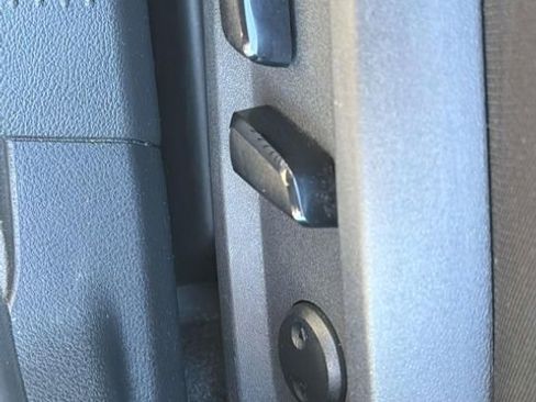 Certified 2023 Nissan Rogue SV image 26