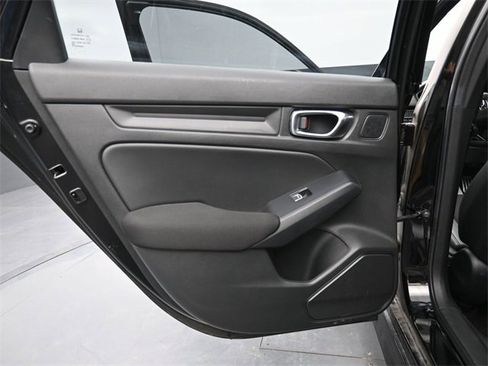 Used 2024 Honda Civic Sport image 9