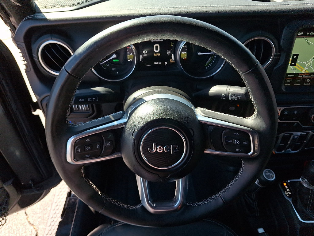 Used 2022 Jeep Wrangler Unlimited Sahara w/ Cold Weather Group AWD/4WD image 19