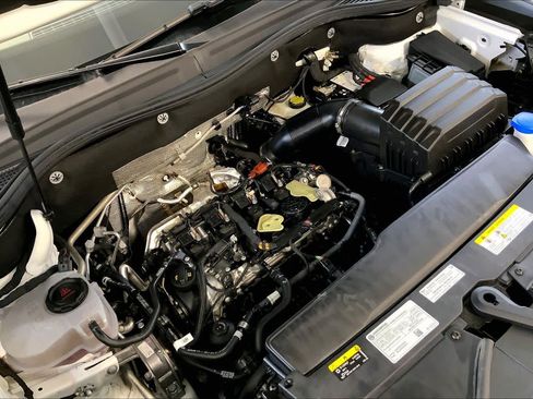 Used 2024 Volkswagen Atlas SEL Premium R-Line AWD/4WD image 31