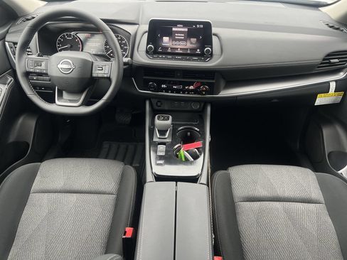 New 2026 Nissan Rogue SV FWD image 2