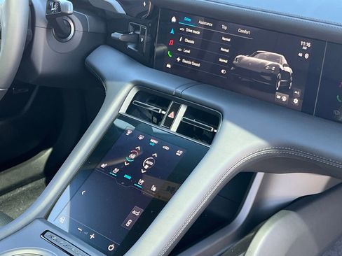 New 2026 Porsche Taycan AWD/4WD image 33