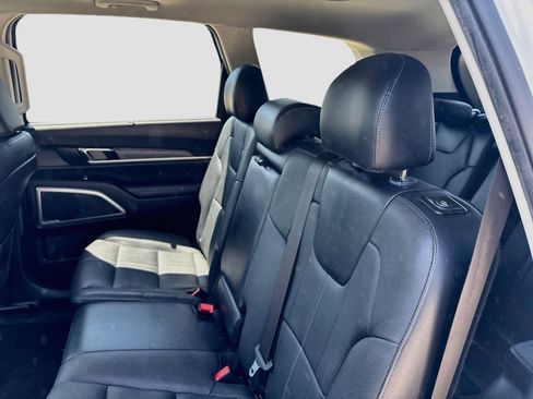 Used 2022 Kia Telluride EX FWD image 26