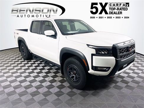 New 2026 Nissan Frontier PRO-4X w/ Pro-4x Convenience Package image 1