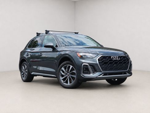 Certified 2023 Audi Q5 2.0T Premium w/ Convenience Package AWD/4WD image 1