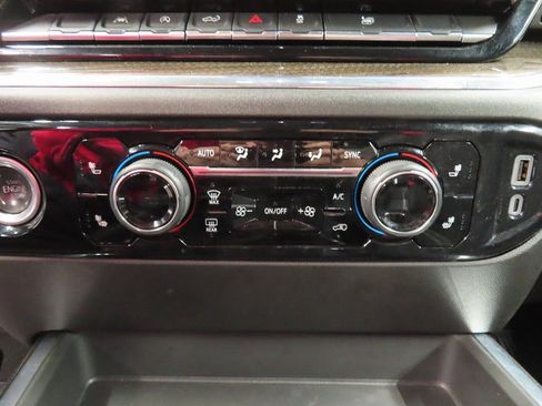 Used 2024 Chevrolet Silverado 1500 RST image 43