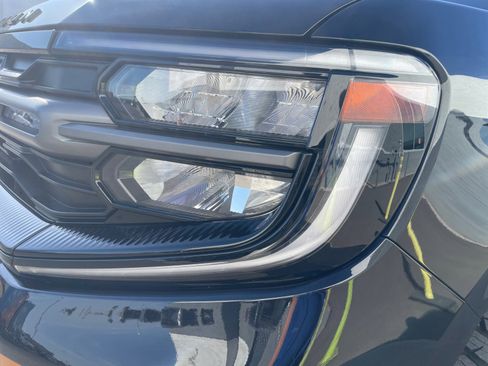 Certified 2025 Ford Expedition Tremor AWD/4WD image 9