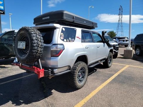 Used 2019 Toyota 4Runner TRD Off-Road Premium AWD/4WD image 5