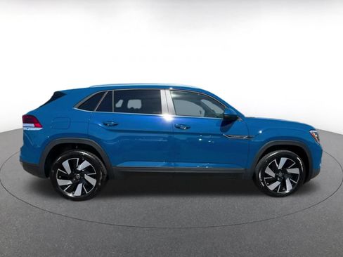 Used 2026 Volkswagen Atlas Cross Sport SE FWD image 13