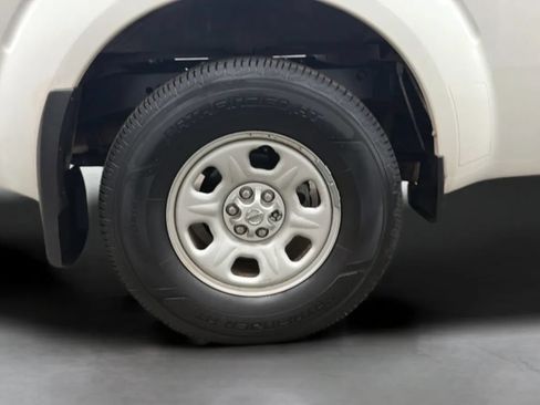 Used 2020 Nissan Frontier S RWD image 26