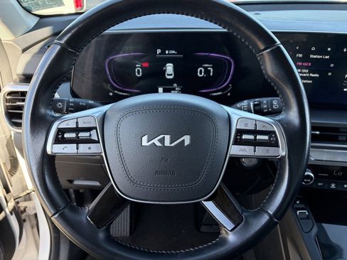 Used 2025 Kia Telluride S FWD image 24
