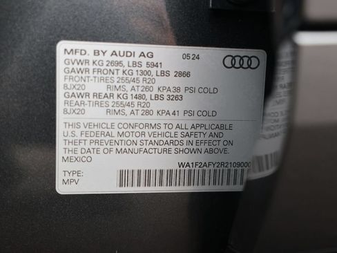 Used 2024 Audi Q5 e Prestige w/ Prestige Package AWD/4WD image 41
