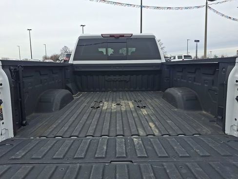 Used 2024 GMC Sierra 2500 AT4 w/ AT4 Premium Plus Package image 30