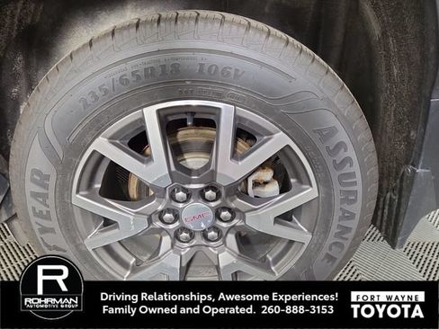 Used 2020 GMC Acadia SLE AWD/4WD image 11