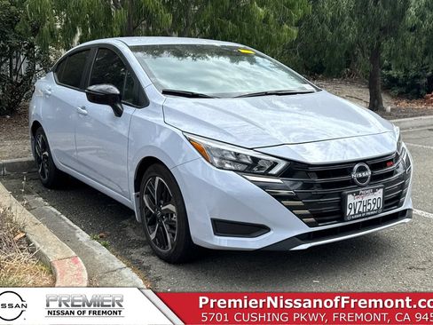 Certified 2025 Nissan Versa SR w/ Trunk Package FWD image 1
