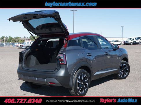 New 2026 Nissan Kicks SV w/ SV Premium Package AWD/4WD image 30