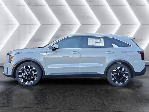 New 2026 Kia Sorento EX w/ EX Premium Package FWD image 2