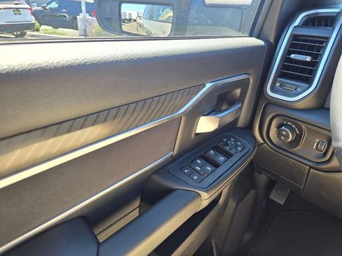 New 2026 RAM 3500 Big Horn AWD/4WD image 28