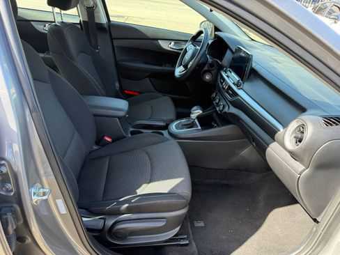 Used 2024 Kia Forte LXS FWD image 10