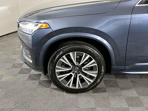 Used 2020 Volvo XC90 T5 Momentum w/ Protection Package Premier image 11