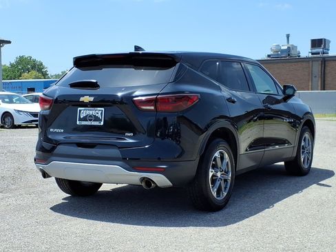 Used 2023 Chevrolet Blazer LT AWD/4WD image 4