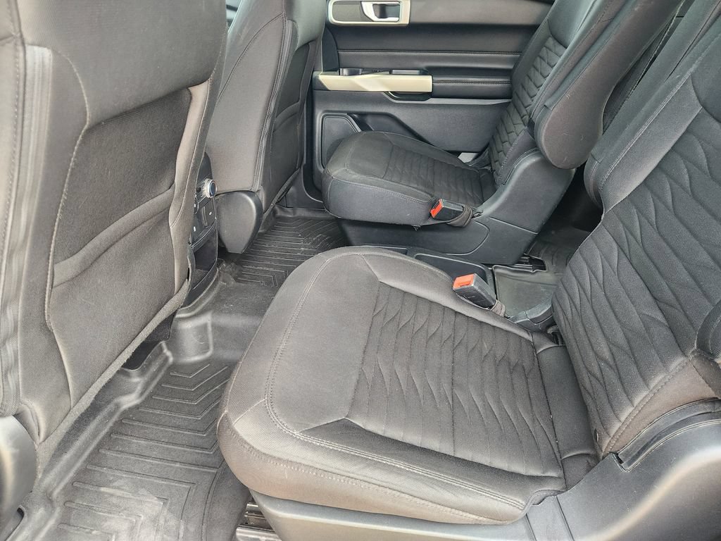 Used 2021 Ford Explorer XLT RWD image 28
