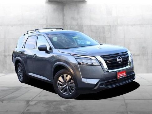 Certified 2025 Nissan Pathfinder SV w/ SV Premium Package AWD/4WD image 2