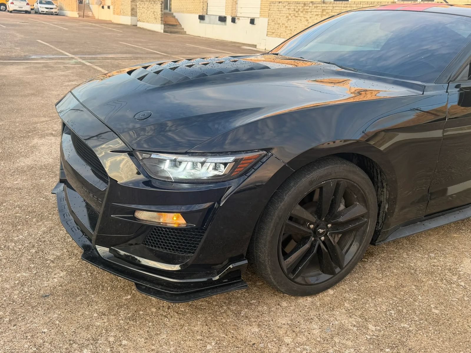 Used 2016 Ford Mustang Premium w/ Ecoboost Performance Package RWD image 11