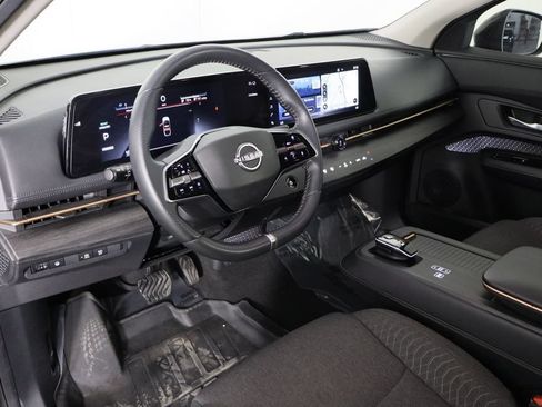 Used 2023 Nissan Ariya FWD image 24