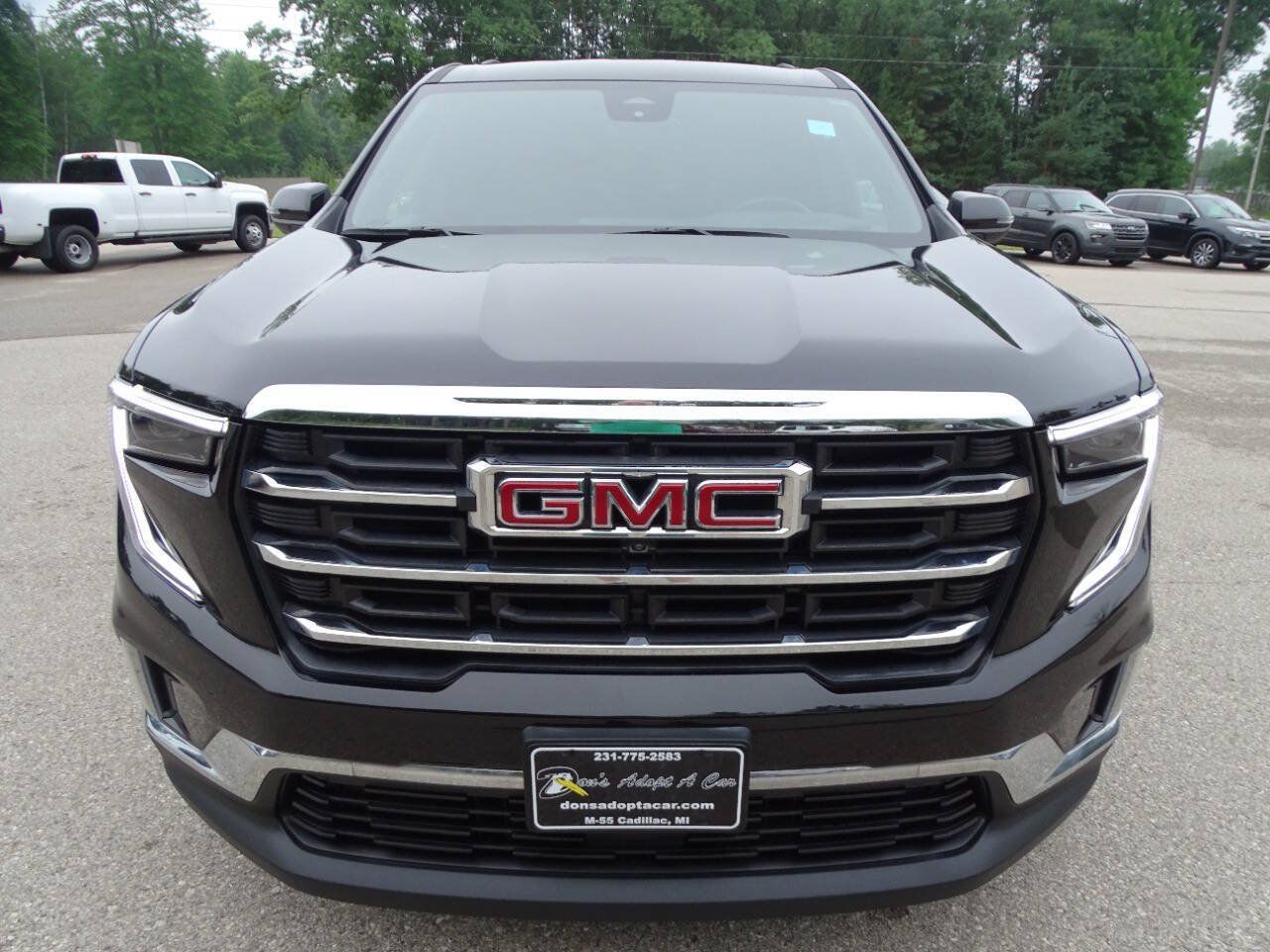 Used 2025 GMC Acadia AWD Elevation w/ Elevation Premium Package image 6
