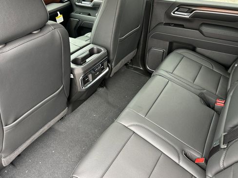 New 2026 GMC Sierra 2500 Denali w/ Denali Reserve Package AWD/4WD image 12