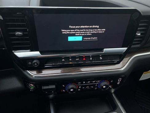 New 2026 Chevrolet Silverado 1500 LT Trail Boss w/ Convenience Package II image 17