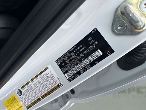 Used 2025 Toyota 4Runner SR5 image 34