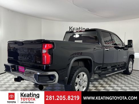 Used 2020 Chevrolet Silverado 2500 LTZ w/ LTZ Premium Package image 4