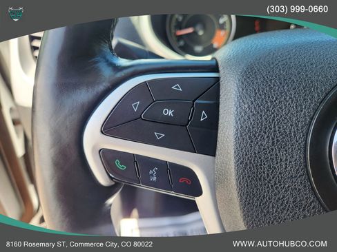 Used 2014 Jeep Cherokee Trailhawk w/ Cold Weather Group image 18